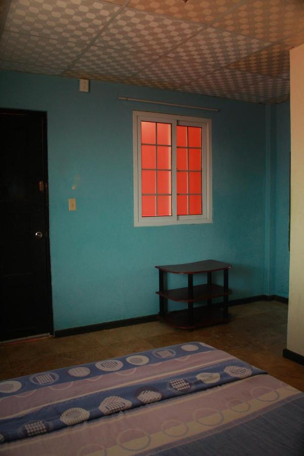 Hostal Twin Fin Plaza Bocas del Toro