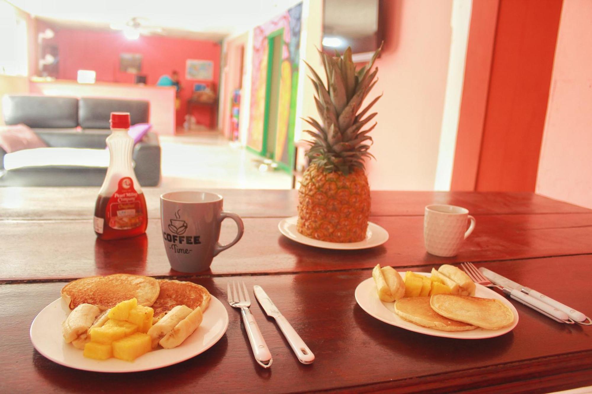 Hostal Twin Fin Plaza